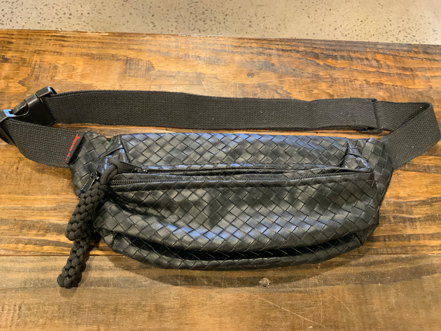 Sling purse