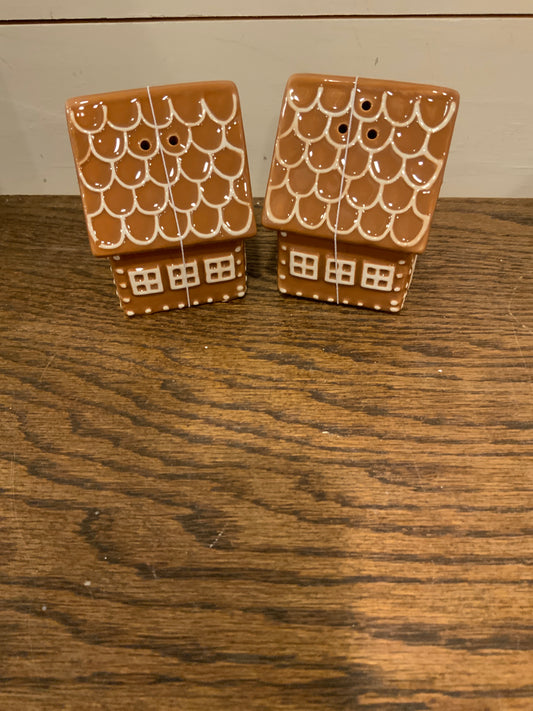 Gingerbread house salt and pepper shaker set