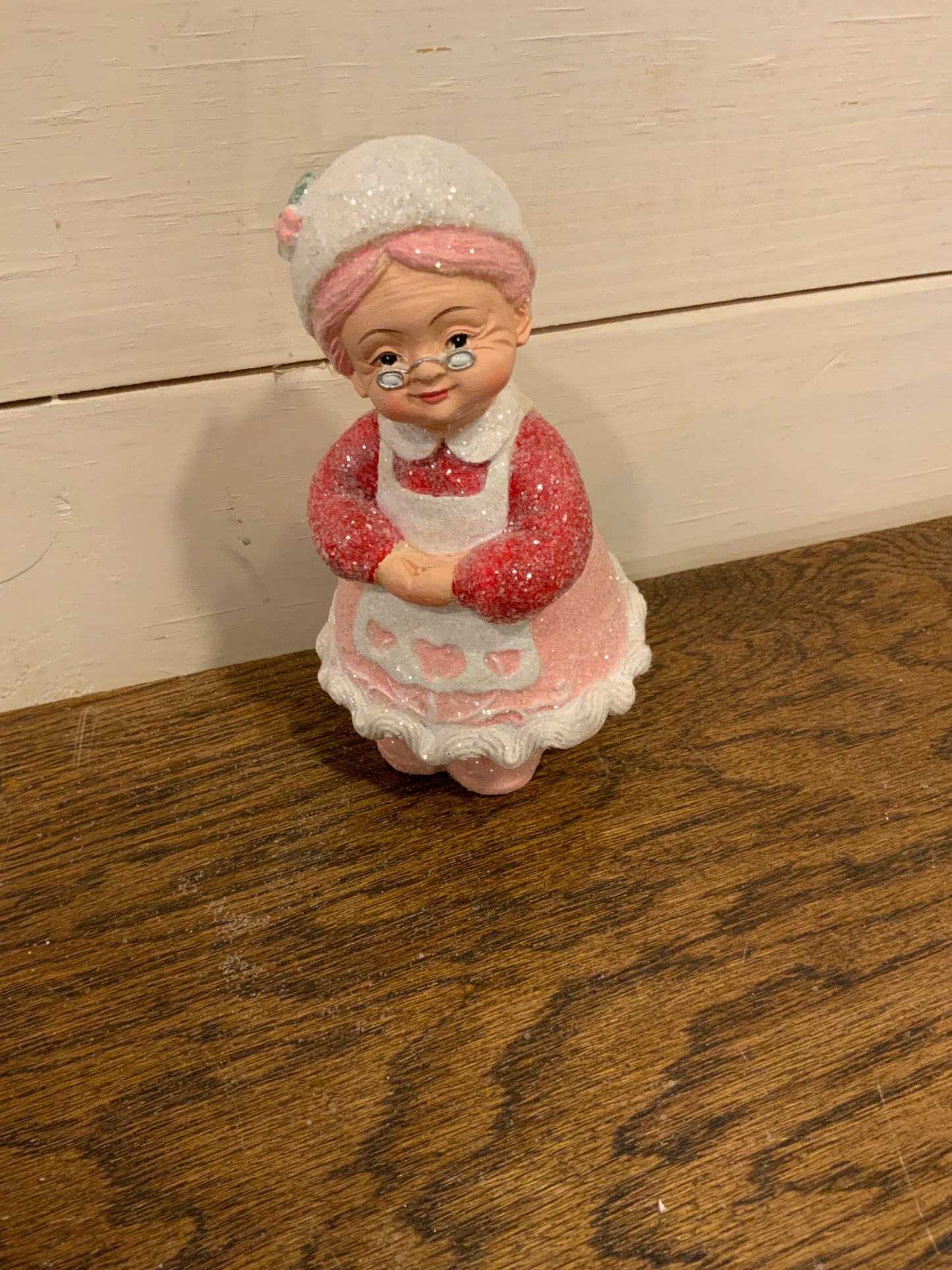 6” Resin sweets Santa/Mrs.Clause