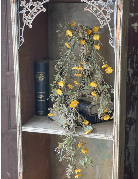 Julep blooms hanging