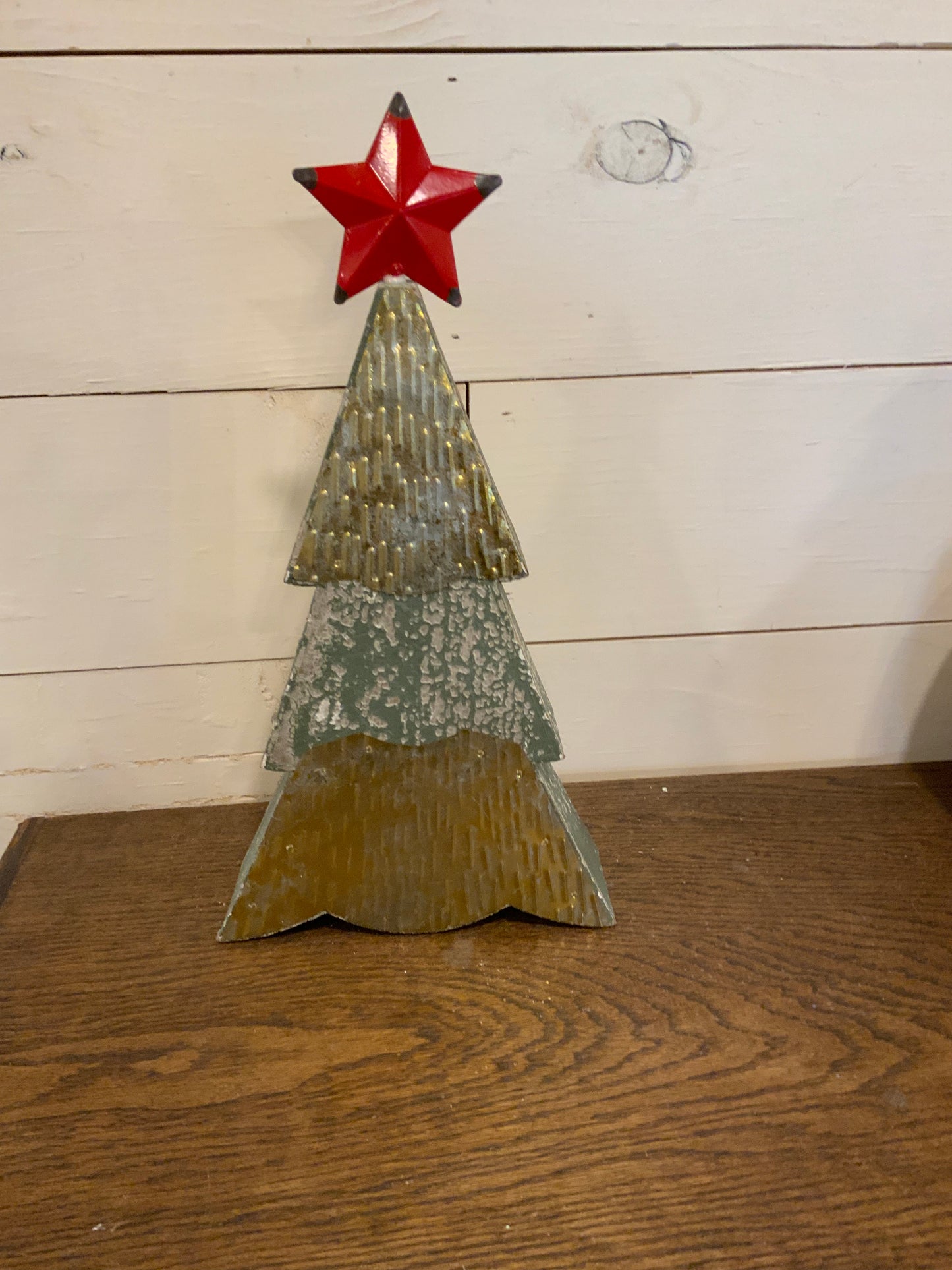 Medium wood and metal tree